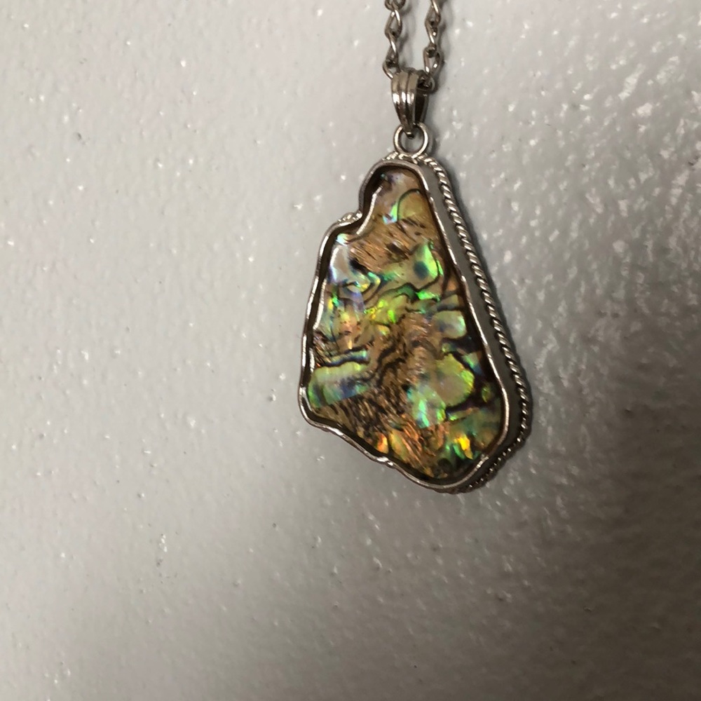Jewel stone necklace- silver